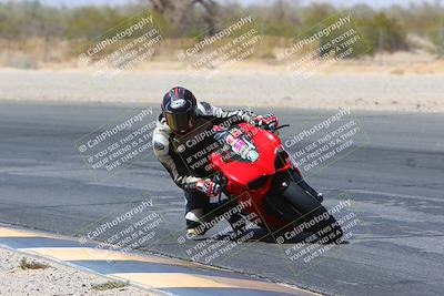 media/Mar-28-2022-Superbike Trackdays (Mon) [[b8603d0f67]]/Open Track Time/Turn 3 Inside/